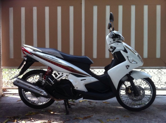 ขออนุญาติขาย Yamaha Nouvo Elegance 135 cc. สีขาวมุก โช๊คหลัง YSS ตัว TOP โอนฟรี ขออนุญาติขาย Yamaha Nouvo Elegance 135 cc. สีขาวมุก โช๊คหลัง YSS ตัว TOP โอนฟรี