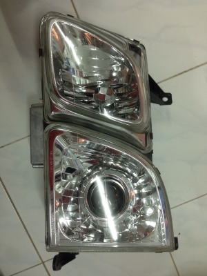 ไฟหน้า XENON LEXUS LX470
