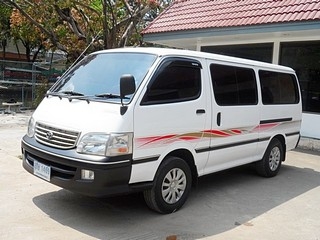 TOYOTA HIACE 2.8 MT ปี 2001 จัดไฟแนนซ์ได้ ไม่ต้องมีคนค้ำ T.086-527-9533