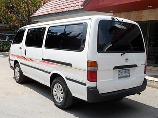 TOYOTA HIACE 2.8 MT ปี 2001 จัดไฟแนนซ์ได้ ไม่ต้องมีคนค้ำ T.086-527-9533 TOYOTA HIACE 2.8 MT ปี 2001 จัดไฟแนนซ์ได้ ไม่ต้องมีคนค้ำ T.086-527-9533