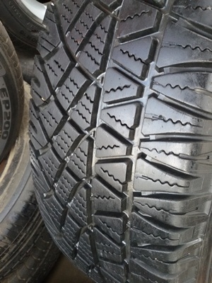 ขายล้อNISSAN ขอบ15 6รูกว้าง6.5พร้อมยาง225/70/15  4 ล้อ