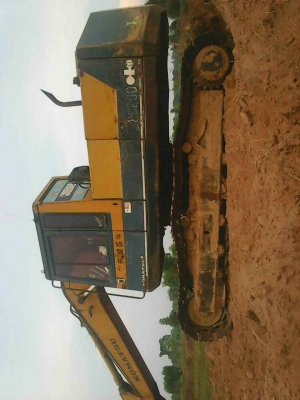 โคมัสสุ200-3พร้อมเล่มแอร์หนาว