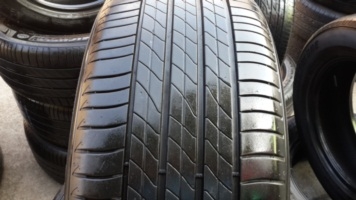 ขายยาง225/50/17 ยาง MICHELIN   PRIMACY  3ST ปี4713 ( 1ชุด )