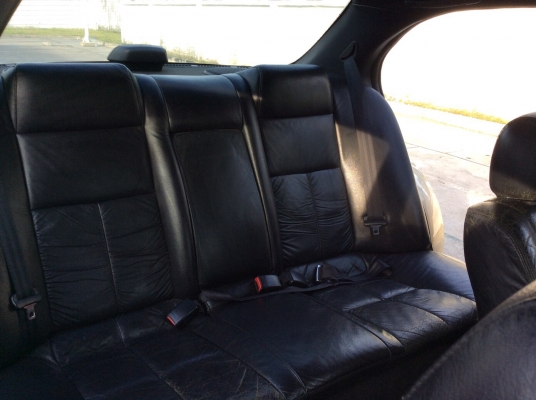 ขายรถนิสสัน เซฟิโร่ A32 ปี1999 เครื่อง VQ 2.0 ออโต้ ติดแก๊ส LPG ระบบหัวฉีด ตัวท็อป airbag/abs ระบบไฟฟ้าทั้งคัน เบาะหนัง ลายไม้ วิทยุCDเคนวูด แอร์ดิจิตอล ภายในสะอาด ตัวถังเดิมๆสีเงามีริ้วรอยเล็กน้อย แม็กเดิม รถขับดี ประหยัด นิ่มนวล พร้อมใช้ได้เลยครับ ประกั