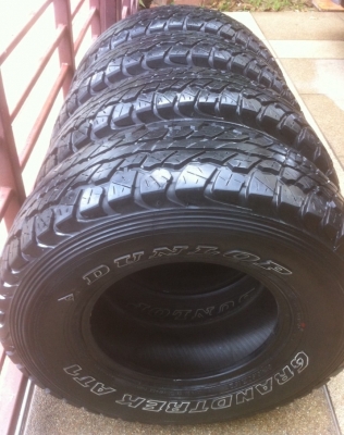 ยาง Dunlop 31 10.5 R15 ราคาไม่แพงใช้ได้อีกหลายปีครับ