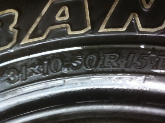 ยาง Dunlop 31 10.5 R15 ราคาไม่แพงใช้ได้อีกหลายปีครับ