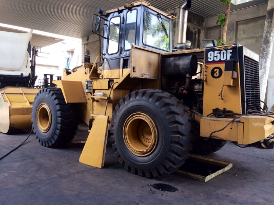 ขายด่วน  รถตักล้อยาง  CAT  950F   สภาพดี  พร้อมใช้งาน
