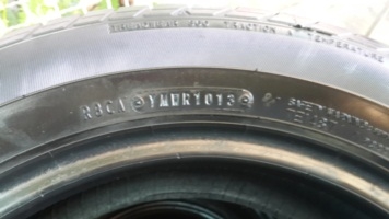 ขายยาง185/60/15 ยาง DUNLOP SP SPORT  2030 ปี 13 ( 4เส้น )