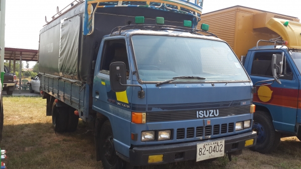 ขายด่วนหกล้อNPR110 แรงสภาพพร้อมใช้ราคาเบาๆโทร0843933995