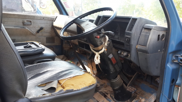 ขายด่วนหกล้อNPR110 แรงสภาพพร้อมใช้ราคาเบาๆโทร0843933995