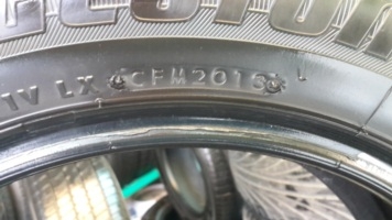 ขายยาง185/65/15 ยาง BRIDGESTONE B250 ปี 13 (4เส้น) ขายยาง185/65/15 ยาง BRIDGESTONE B250 ปี 13 (4เส้น)