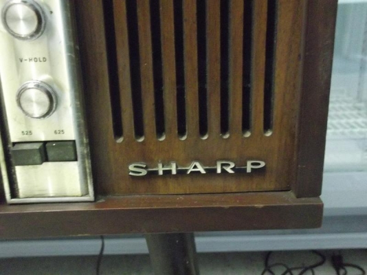 ขายทีวีเก่าโบราณขาเหลา