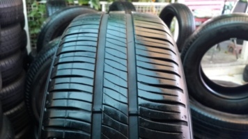 ขายยาง185/60/15 ยางMICHELIN  ENEREY  XM2  ปี 13 (1ชุด )