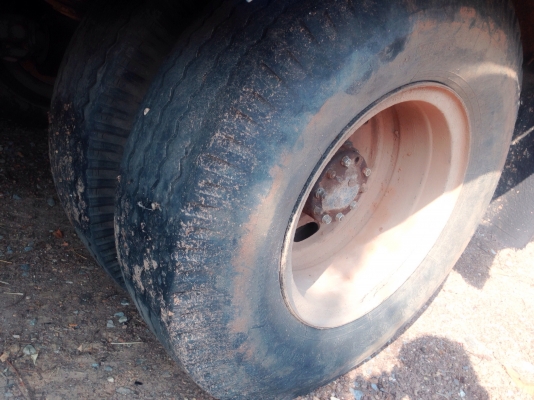 HINO KM 500 - 110 HP DQ100 รถบรรทุกหกล้อ เทรลเลอร์ท้ายลาดขึ้นรถแบ็คโฮร PC 60 และรถเกี่ยวข้าวขนาดกลางได้เลยครับไม่มีปัญหา เครื่องแรงดีมากครับ วางหัวเก๋ง HINO FB อย่างสวยยังไม่ลงเล่มภายในเก๋งคอนโซลสวยครบ พวงมาลัยธรรมดา ช่วงล่างใหญ่เฟืองท้ายคานหน้าติด F ครบห HINO KM 500 - 110 HP DQ100 รถบรรทุกหกล้อ เทรลเลอร์ท้ายลาดขึ้นรถแบ็คโฮร PC 60 และรถเกี่ยวข้าวขนาดกลางได้เลยครับไม่มีปัญหา เครื่องแรงดีมากครับ วางหัวเก๋ง HINO FB อย่างสวยยังไม่ลงเล่มภายในเก๋งคอนโซลสวยครบ พวงมาลัยธรรมดา ช่วงล่างใหญ่เฟืองท้ายคานหน้าติด F ครบห