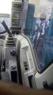ขายรถแบคโฮ KOBELCO SK200 YN10-39XXX สภาพดี สนใจโทร 081-970-1072