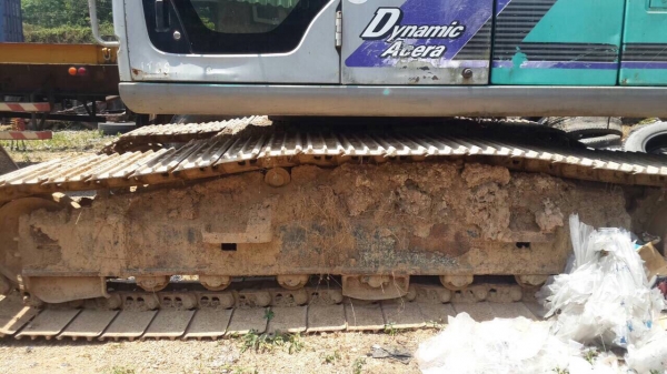 ขายรถแบคโฮ KOBELCO SK200 YN10-39XXX สภาพดี สนใจโทร 081-970-1072