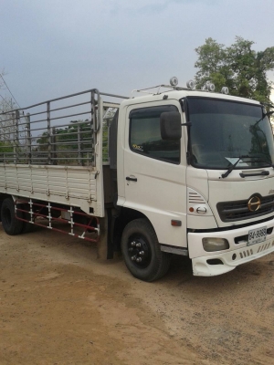 ขายรถ 6 ล้อ HINO MEGA FC4J 144 แรงม้า ภายในสวย พร้อมใช้งาน เอกสารพร้อมโอน
