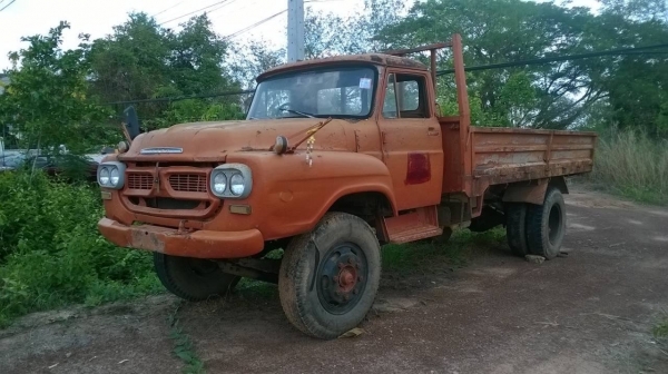 ขาย 6 ล้อหัวยาว รุ่นคัสซีใหญ่เส้น เครื่อง TX คัสซีสวย กระบะเหล็กพร้อมบรรทุก ทะเบียนครบพร้อมโอน