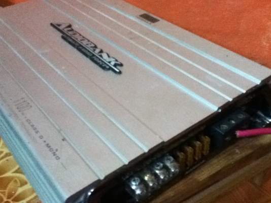 ขายแอมป์ AUDIOBANK รุ่น F-11D (2ch) ClassD 1100w ขายถูกๆ 1800.-