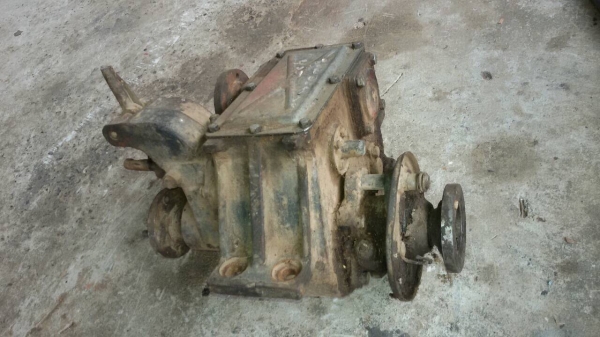 ขาย ((9,500)) สโลว์กลาง ติดรถบรรทุก 6ล้อ  สภาพดีพร้อมใช้งาน