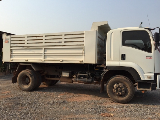 ขายดาวน์ 6ล้อดั๊ม ISUZU FTR 260Hp ปี 56วิ่งน้อย 26,×××กิโลสวยจัดๆ ขายดาวน์ 6ล้อดั๊ม ISUZU FTR 260Hp ปี 56วิ่งน้อย 26,×××กิโลสวยจัดๆ