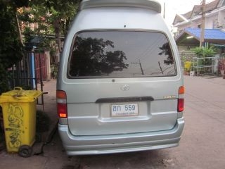 รถตู้ รถตู้