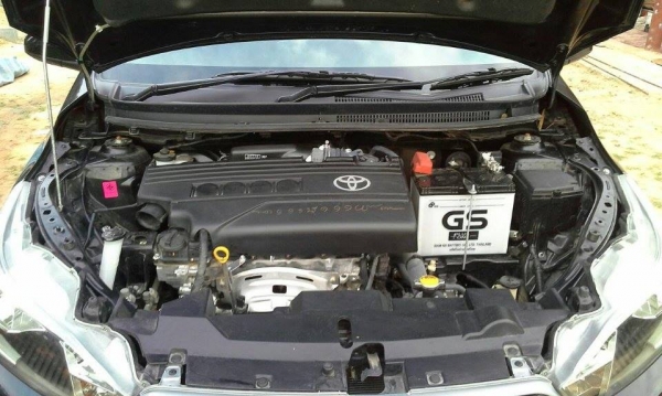 !!!!!!! ขายดาวน์ aii new yaris ปี 2014 วิ่งแค่ 17000 km สวยมาก ไม่เคยเคลม !!!!!