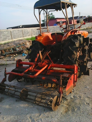 ขาย KUBOTA L3001เครื่อง 40แรง DI พร้อมใช้งาน