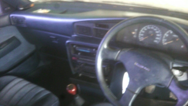 TOYOTA CORONA แป๊ะยิ้ม