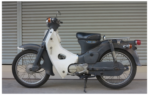 Honda Super Cub ถังแยก (รุ่นนี้ถังใหญ่หายากๆ)