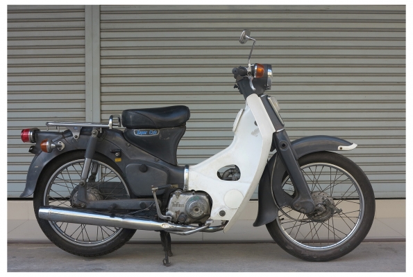 Honda Super Cub ถังแยก (รุ่นนี้ถังใหญ่หายากๆ)