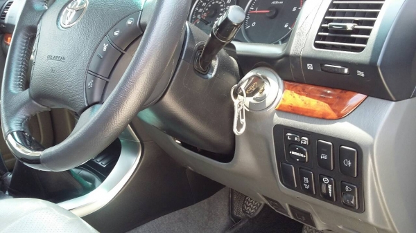 TOYOTA มือสอง รุ่น PRADO เครื่องยนต์ดีเซล 1KD