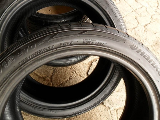 ยางขอบ17 Hankook 205-45-R17ลงพื้นปี13(4เส้น2,900บ)
