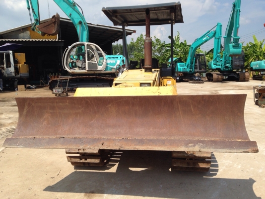 ขายด่วน รถแทรกเตอร์ KOMATSU D20P-7E  แทรค50  สภาพสวยใช้งานน้อย นำเข้าเองจากญี่ปุ่นโดยตรง