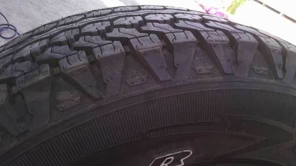 ขายยาง GOOG YEAR   ขนาด 265/75 R16 ปี 2014 จำนวน 4 เส้น  ขาย 13,500 บาท   สนใจ 081-143-9463 , 087-700-0165