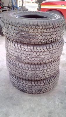 ขายยาง GOOG YEAR   ขนาด 265/75 R16 ปี 2014 จำนวน 4 เส้น  ขาย 13,500 บาท   สนใจ 081-143-9463 , 087-700-0165
