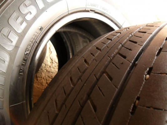 ยางกระบะขอบ16 บริดสโตน215-65-R16ลงพื้นปลายปี12(4เส้น2,600บ)