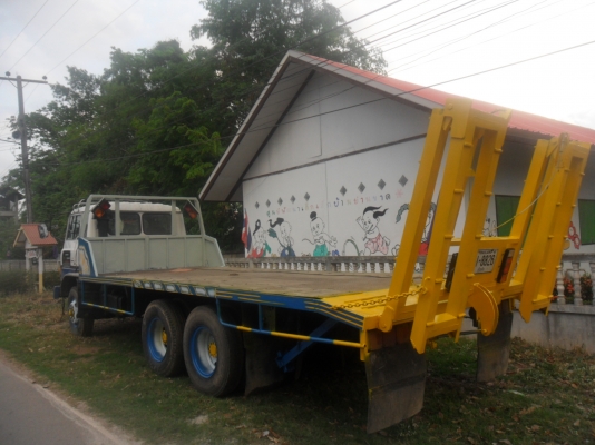 ขายครับ สิบล้อเทรนเลอร์ลากรถเกี่ยว ราคาต่อรองได้ ติดต่อช่างหมึก 087-5262494 หรือ094-7452226