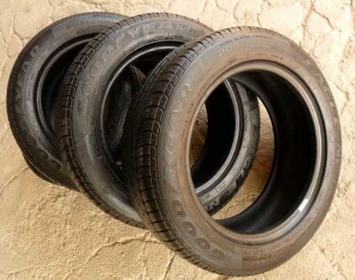 กู๊ดเยียร์ 205-55-R16(4เส้น1,900บ)