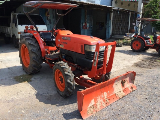 ขายด่วนครับ Kubota L4508 ใบดันหน้า รถสวยครับ เครื่องดี เกียร์ดี ครับ
