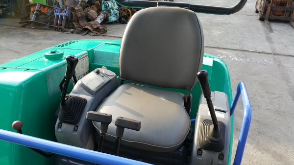 ขาย รถขุด KOMATSU รุ่น PC30-7- แทร็กเหล็ก มือสองญี่ปุ่น สลักแน่น คันนี้ มีไลน์ ใส่หัวกระแทกได้ มือถือ / line id :0818753444 ขาย รถขุด KOMATSU รุ่น PC30-7- แทร็กเหล็ก มือสองญี่ปุ่น สลักแน่น คันนี้ มีไลน์ ใส่หัวกระแทกได้ มือถือ / line id :0818753444