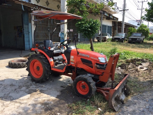 ขายครับ KUBOTA B2420 รถไร่สวยๆ เครื่องดี เกียร์ดี ครับ