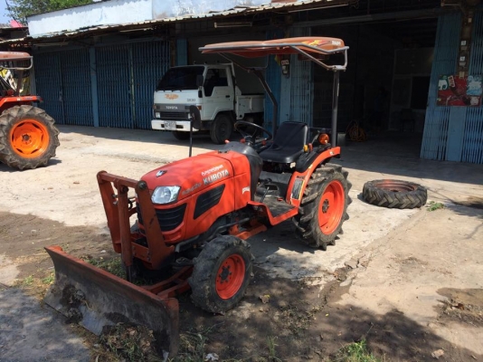 ขายครับ KUBOTA B2420 รถไร่สวยๆ เครื่องดี เกียร์ดี ครับ