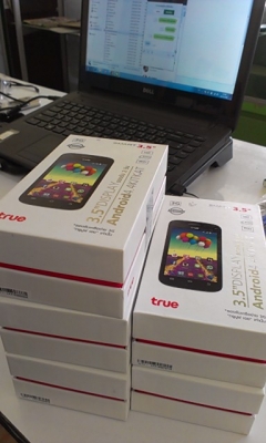 true smart มีกล้องหน้า หลัง ใส่ซิม myได้ 800 บาท