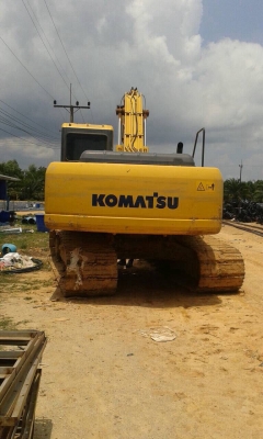 ขายรถแบคโฮ KOMATSU PC200-7 C80XXX ทำงานมา 3700 ชั่วโมง สนใจโทร 081-970-1072 ขายรถแบคโฮ KOMATSU PC200-7 C80XXX ทำงานมา 3700 ชั่วโมง สนใจโทร 081-970-1072