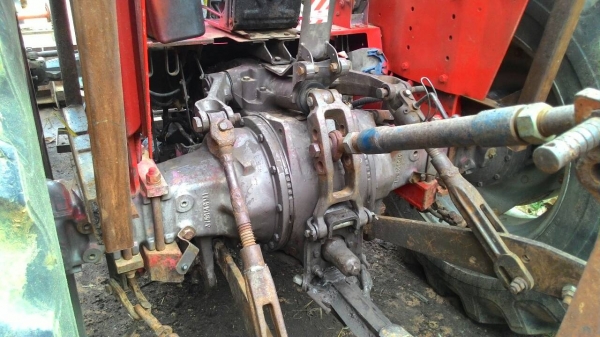 ขายรถไถ MASSEY 390 4WD พร้อมดันหน้า ผาน 4 ราคา 380,000 สอบถาม 0818618678 อ.แกลง จ.ระยอง