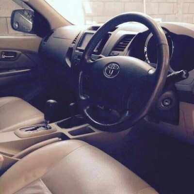 Toyota Vigo  Prerunner 4ประตู ปี06   เครื่อง3.0  ออโต้โฟ   ตัวG  เบาะหนัง