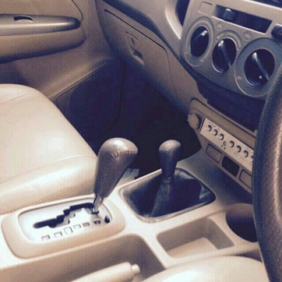 Toyota Vigo  Prerunner 4ประตู ปี06   เครื่อง3.0  ออโต้โฟ   ตัวG  เบาะหนัง