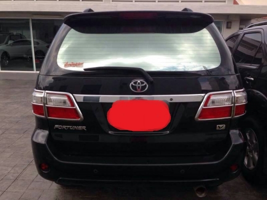 Toyota Fortuner ปี09    เครื่อง2.7  ออโต้