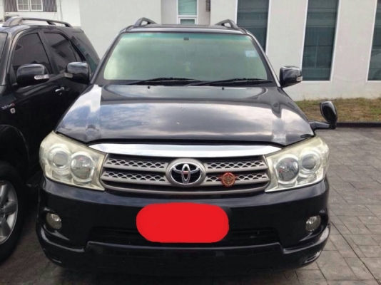 Toyota Fortuner ปี09    เครื่อง2.7  ออโต้